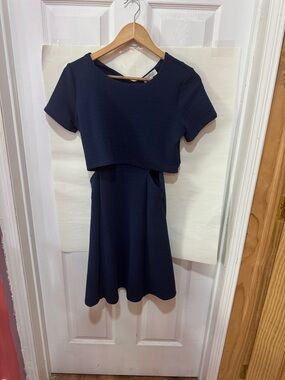 Classic Navy Short-Sleeve Mini Dress with Layered Bodice